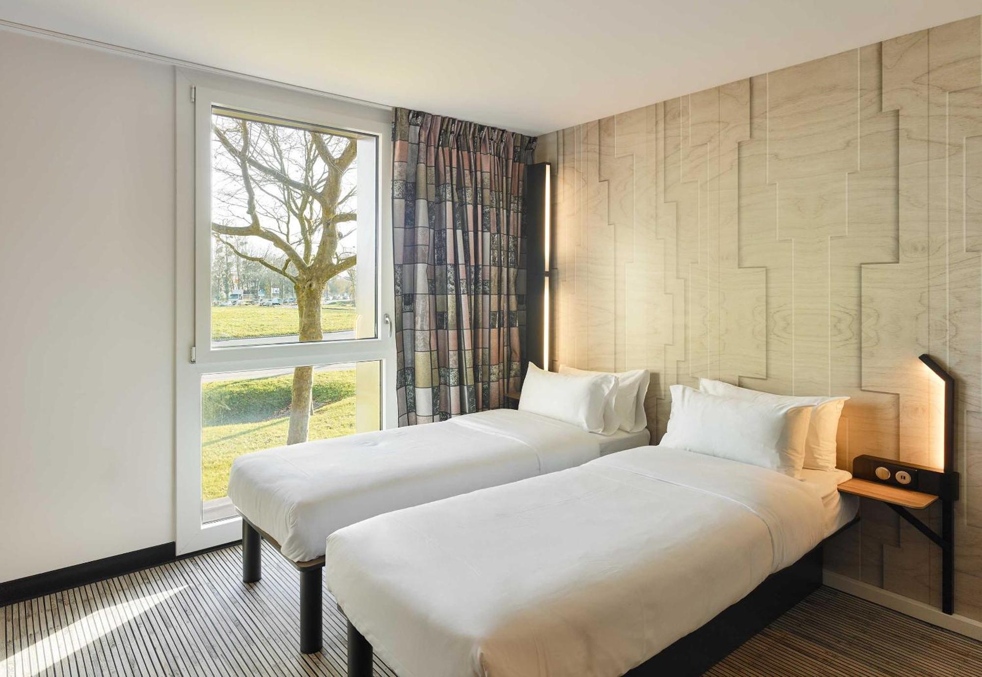 B&B Hotel Marne-La-Vallee Val D'Europe Сери Екстериор снимка