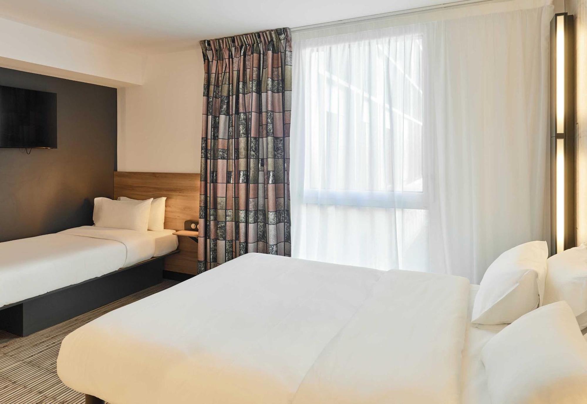 B&B Hotel Marne-La-Vallee Val D'Europe Сери Екстериор снимка